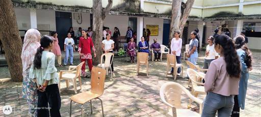 स्वामी आत्मानंद शासकीय महाविद्यालय में सेवा पखवाड़ा अंतर्गत विभिन्न कार्यक्रमों का आयोजन हुआ 