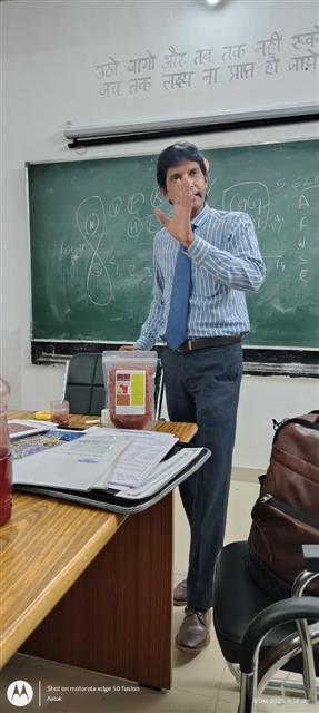 आयुर्वेद स्वास्थ्य पर जागरूकता कार्यक्रम