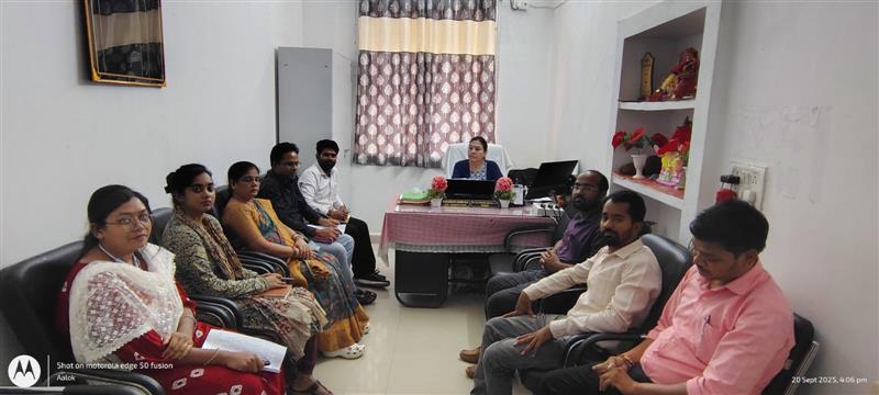 स्वामी आत्मानंद शासकीय महाविद्यालय में राष्ट्रीय शिक्षा नीति 2020 पर बैठक आयोजित